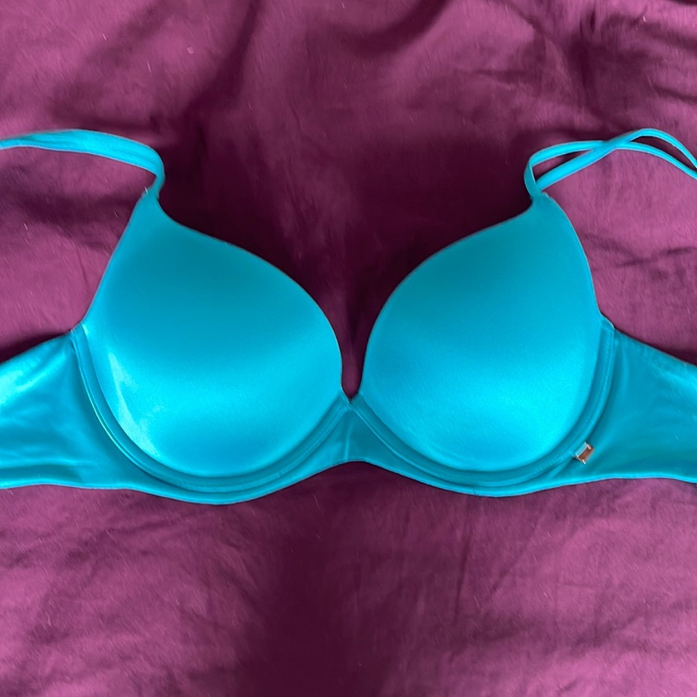 VS Bra